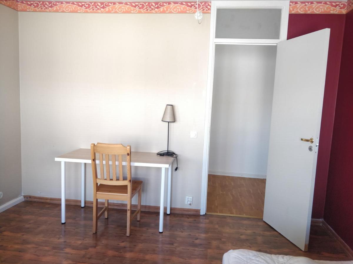 Large Room, Near Kista Galleria, Stockholm Exterior photo