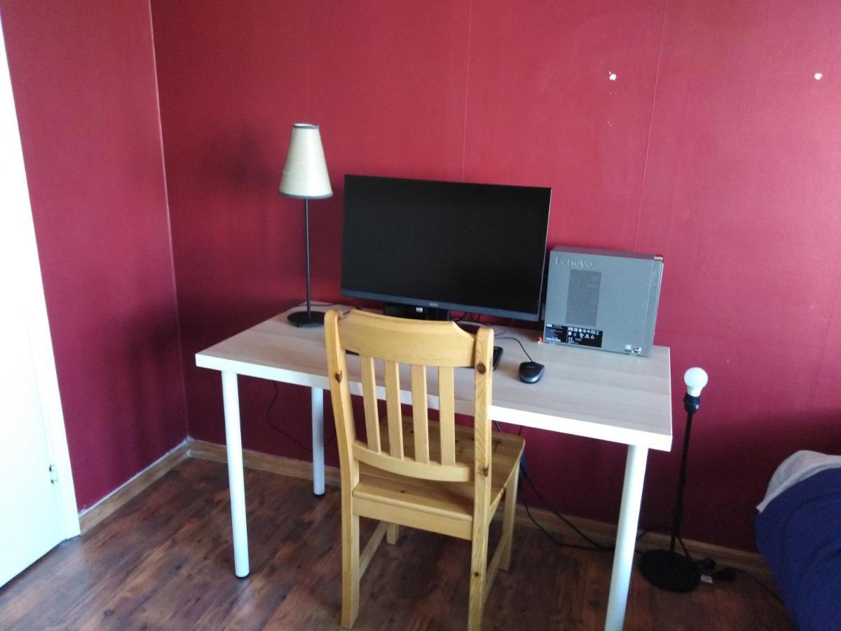 Large Room, Near Kista Galleria, Stockholm Exterior photo